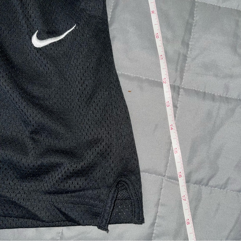 Men’s Nike Basketball Mesh Shorts With Pockets - Picture 8 of 9